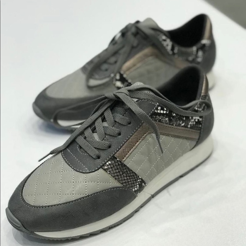Brand new Unique Most comfortable sneakers